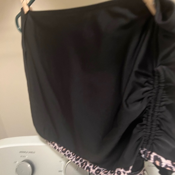 New tankini top very cute black with leopard print trim - Picture 8 of 9